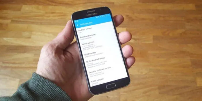 Samsung está actualizando móviles de hace ocho años que había abandonado. Hay buenos motivos